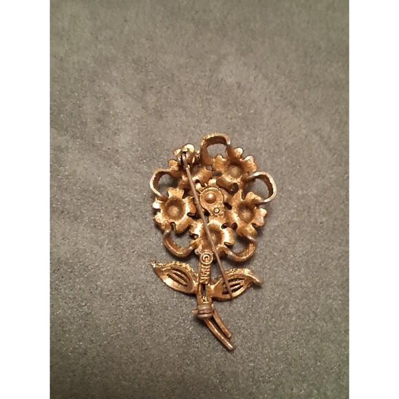 Vintage HAR Faux Pearl Flower Brooch Pin - Picture 6 of 6
